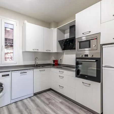 Apartment Biator By People Basauri